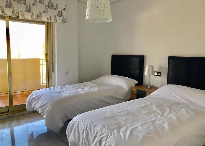 Rentcostadelsol Dona Sofia A 아파트 푸엔히롤라